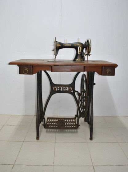 Máquina de coser Wertheim