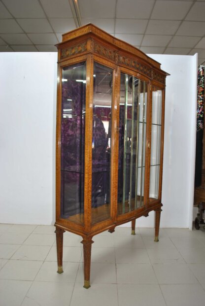 Vitrina estilo Luis XVI - Imagen 10