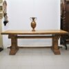 Mesa rústica medieval