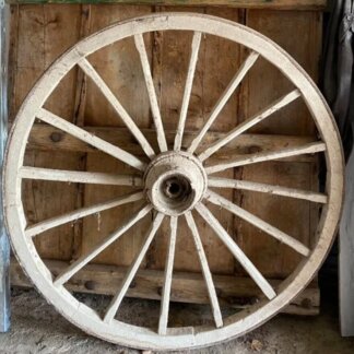 Rueda antigua madera