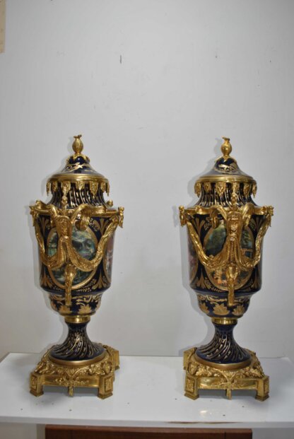 Columnas con jarrones - Imagen 11