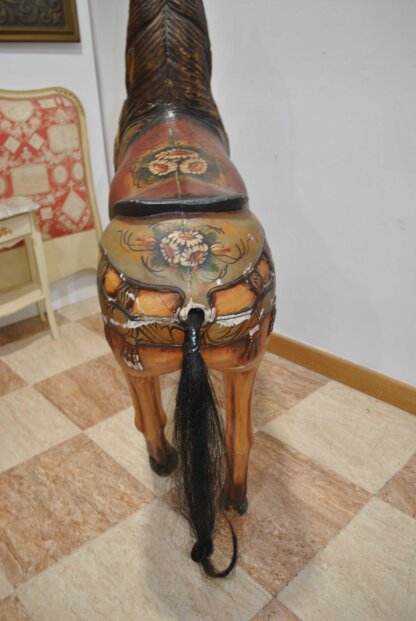 Gran caballo de madera - Imagen 13