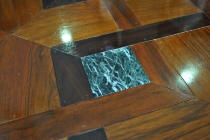 Mesa de caoba y mármol - Imagen 9