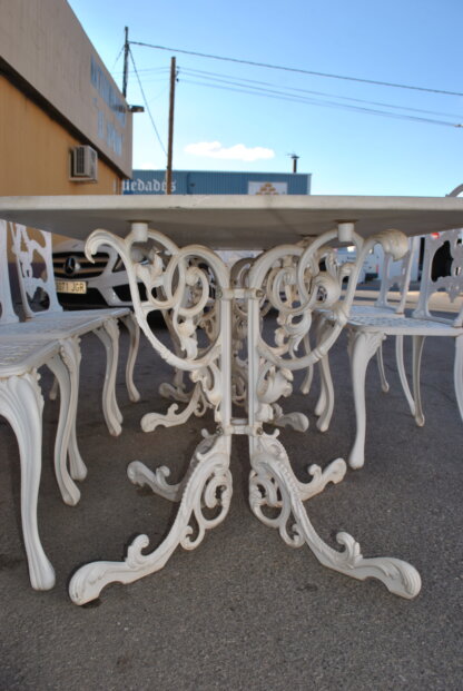 Mesa y sillas hierro - Imagen 11