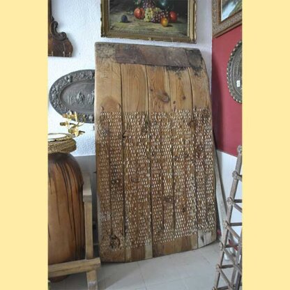 Trillo antiguo de madera