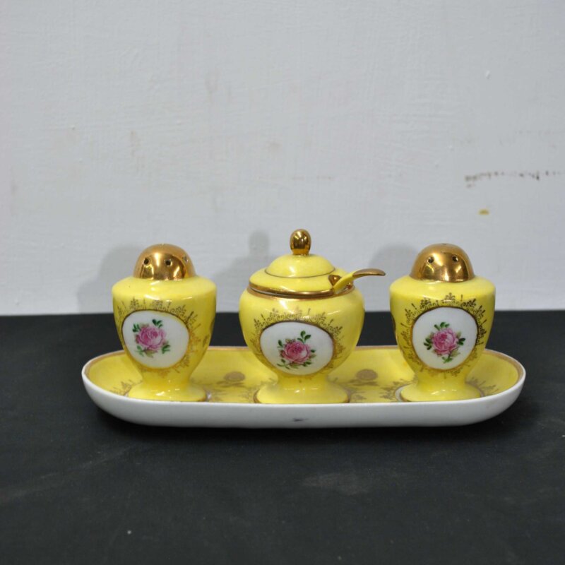 Juego de especieros porcelana