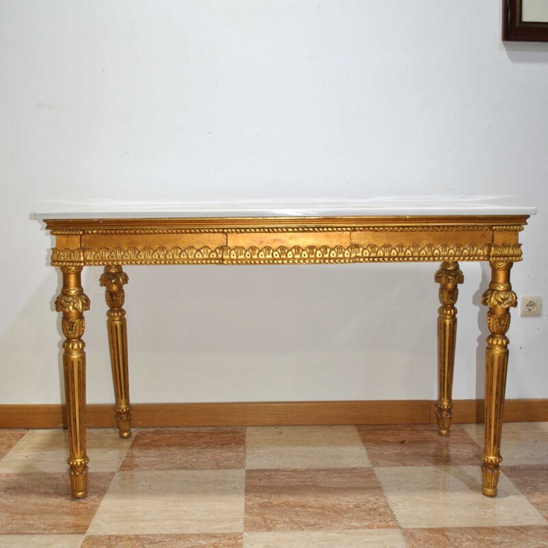 Mesa rectangular dorada