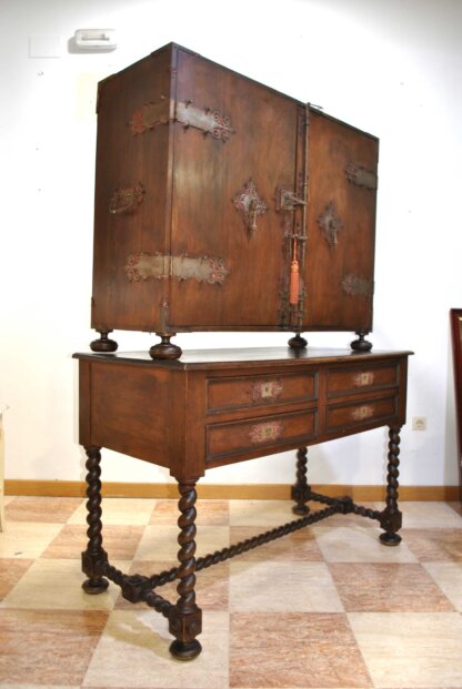 Bargueño antiguo herrajes - Imagen 11