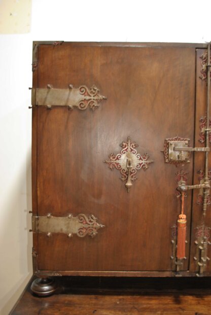 Bargueño antiguo herrajes - Imagen 6