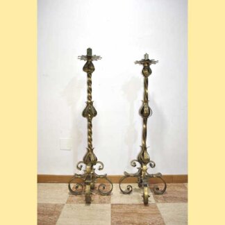 Candelabros de hierro