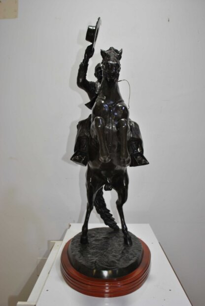 Escultura jinete Cuevas bronce - Imagen 11
