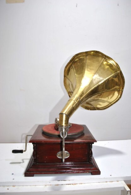 Gramófono His Master’s Voice - Imagen 6