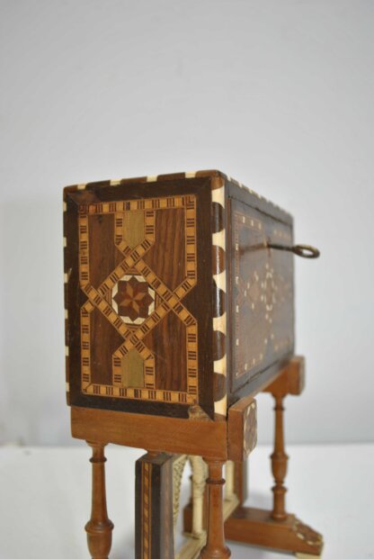 Bargueño miniatura taracea - Imagen 7
