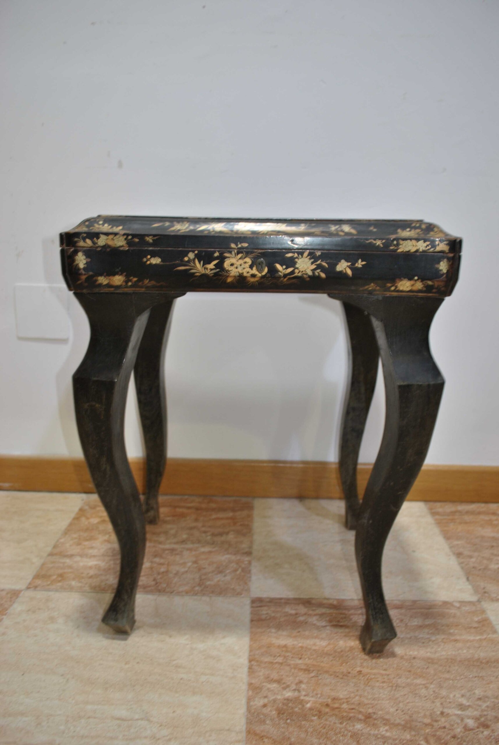 Mesa oriental lacada negra - Imagen 3