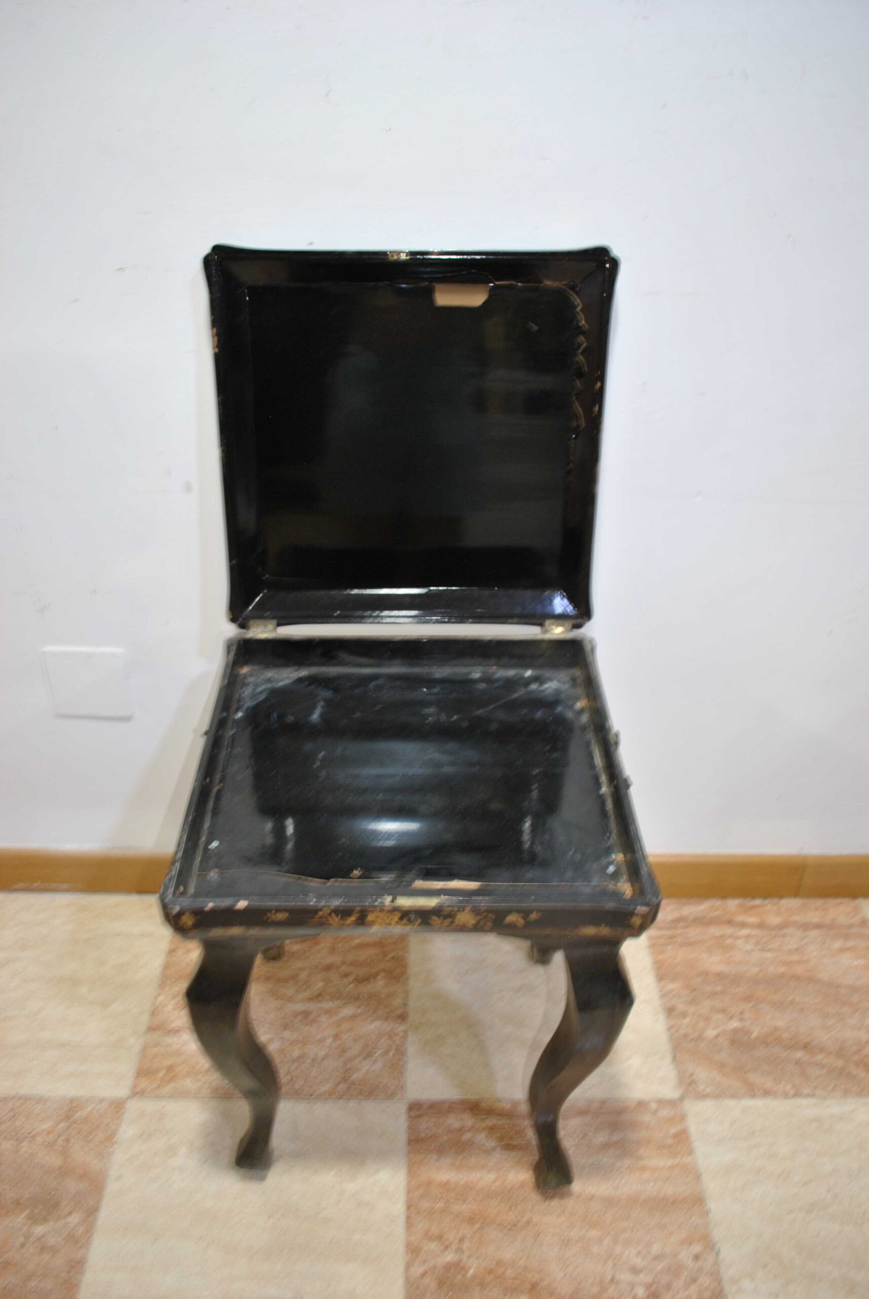 Mesa oriental lacada negra - Imagen 4