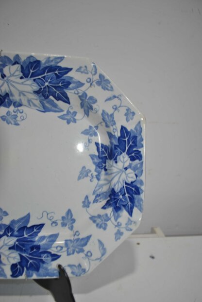 Fuente La Cartuja flores azules - Imagen 3