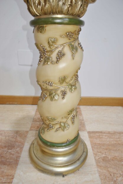 Columna o pedestal beige - Imagen 4