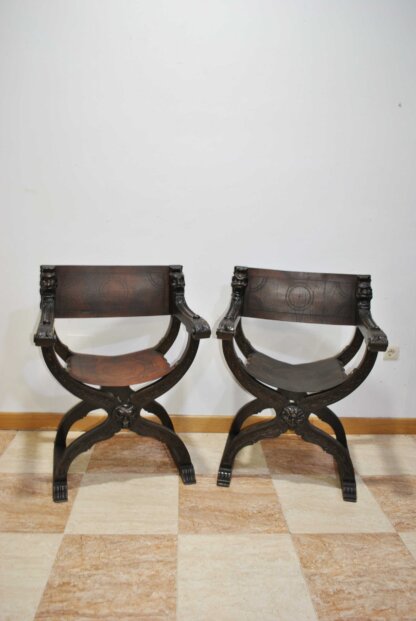 Pareja sillones jamugas Renacimiento