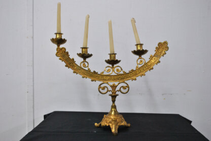 Candelabro bronce 4 velas - Imagen 2