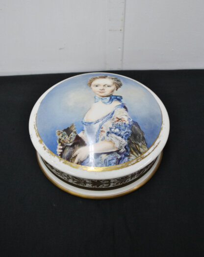 Caja porcelana retrato femenino y gato