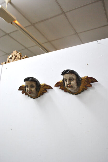 Pareja angelitos de pared madera - Imagen 2