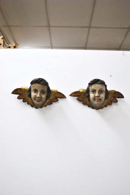 Pareja angelitos de pared madera
