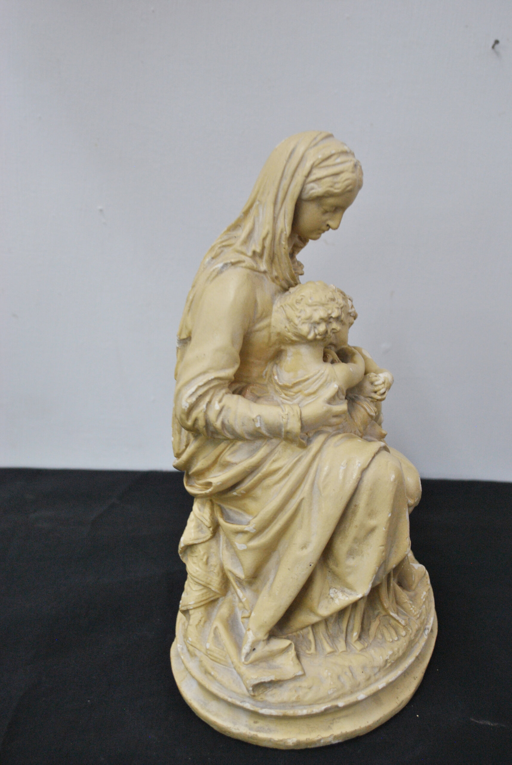 Escultura Virgen con niños - Imagen 5