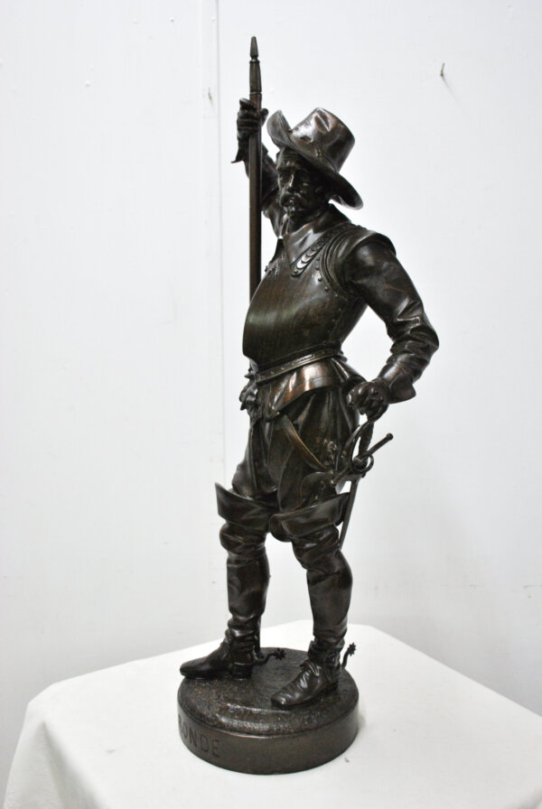 Escultura mosquetero calamina - Imagen 9