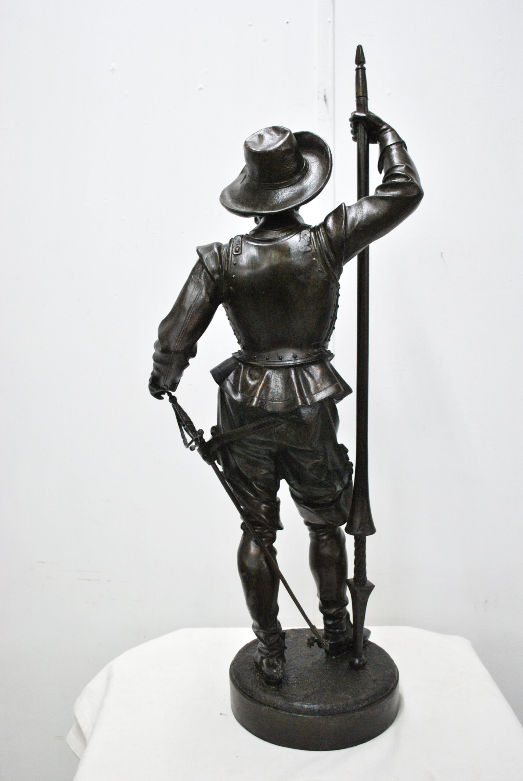 Escultura mosquetero calamina - Imagen 10