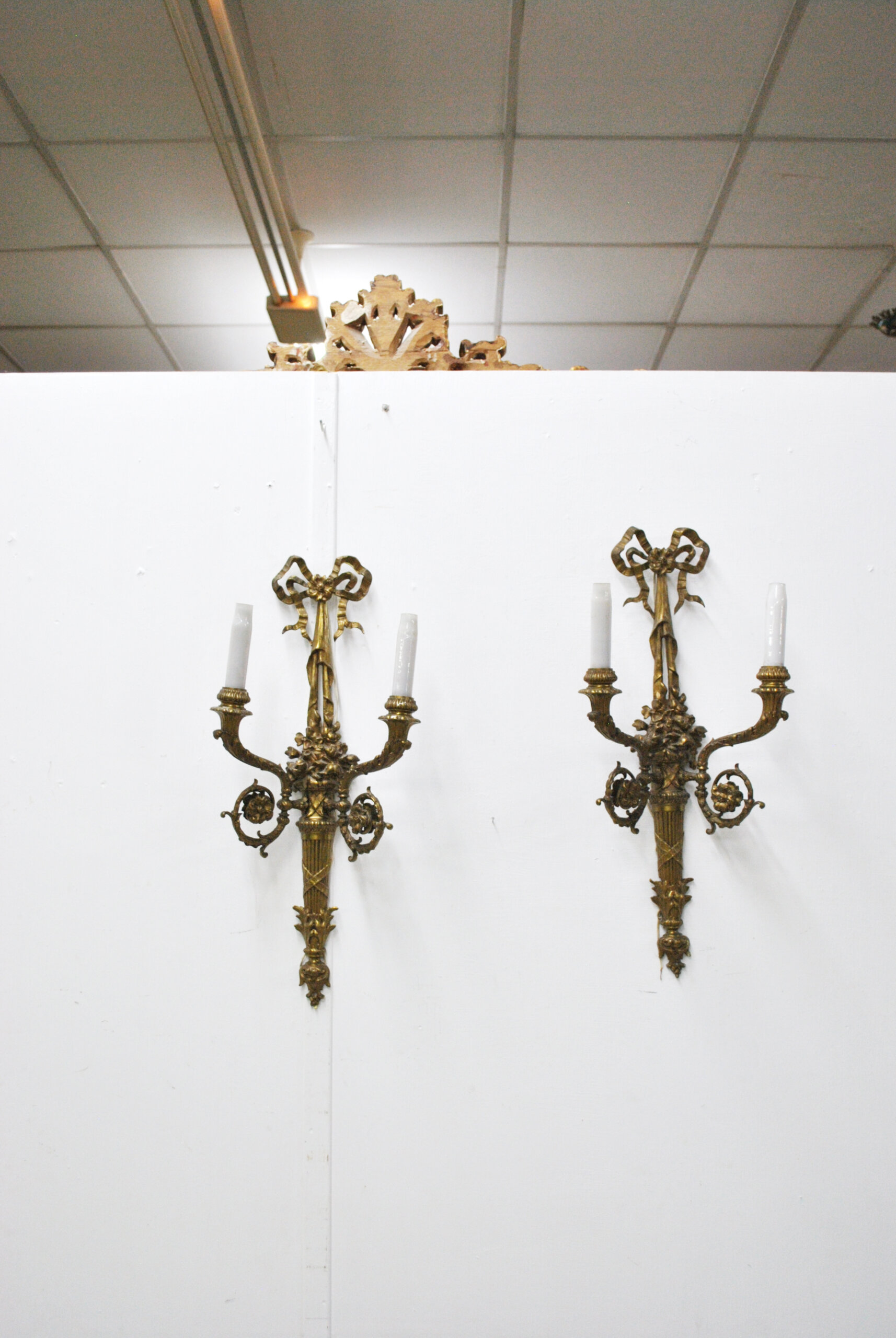 Apliques Luis XVI bronce - Imagen 2