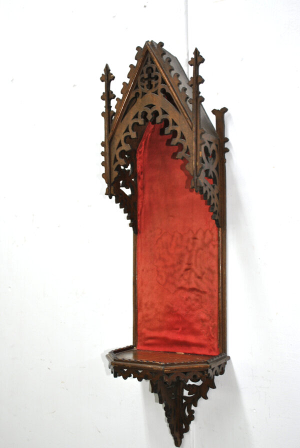Capilla hornacina neogótica - Imagen 4