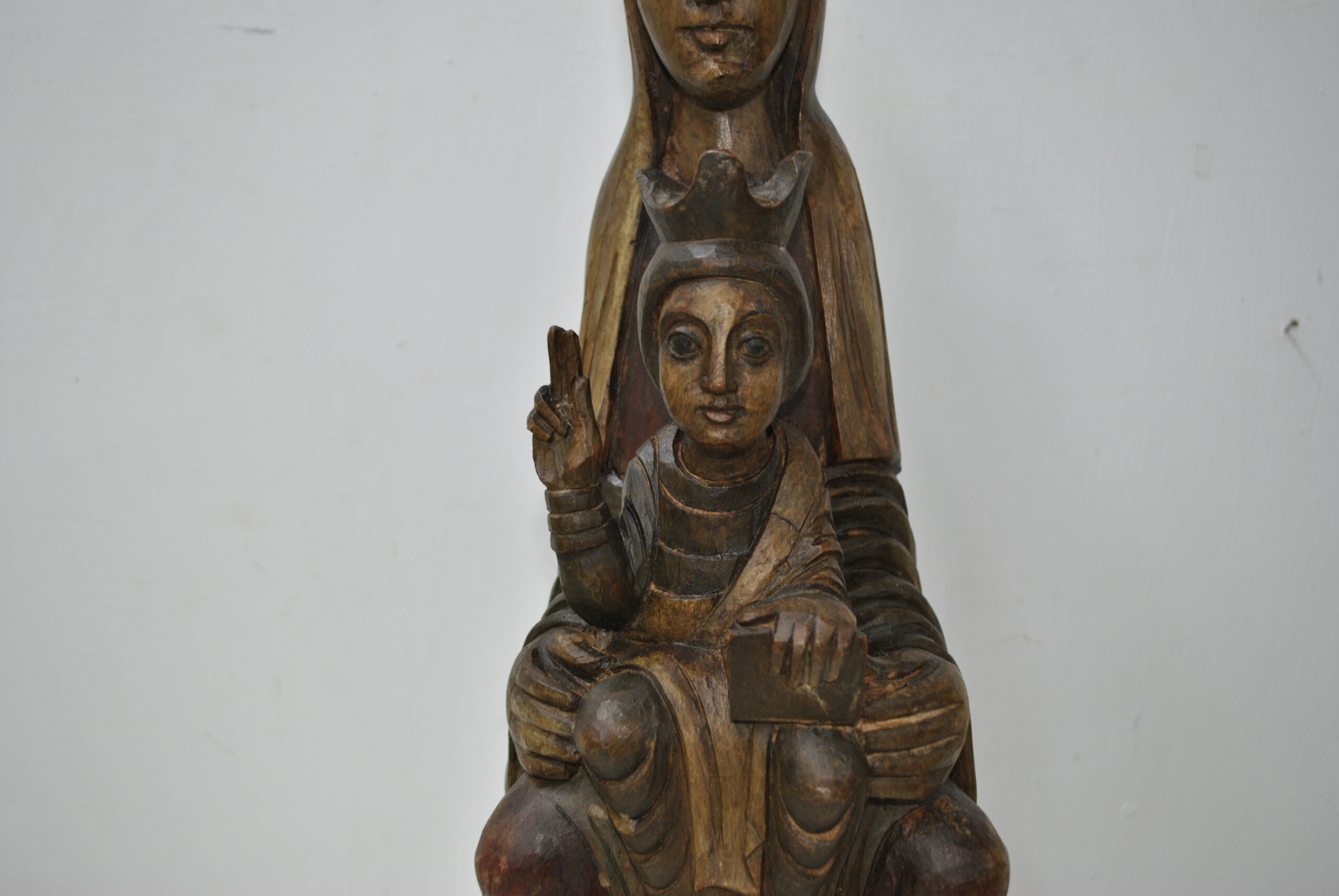 Escultura madera Virgen y niño - Imagen 4