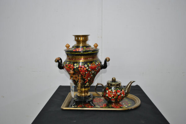 Samovar con tetera y bandeja - Imagen 2