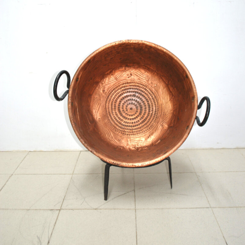 Caldero cobre martillado con patas