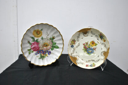Pareja platos flores porcelana - Imagen 2