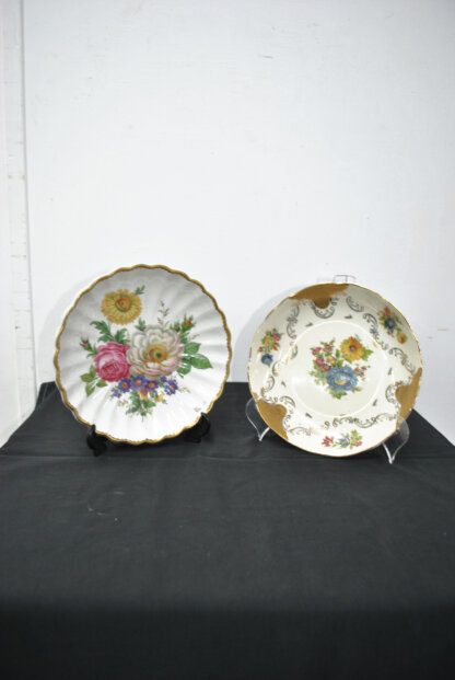 Pareja platos flores porcelana