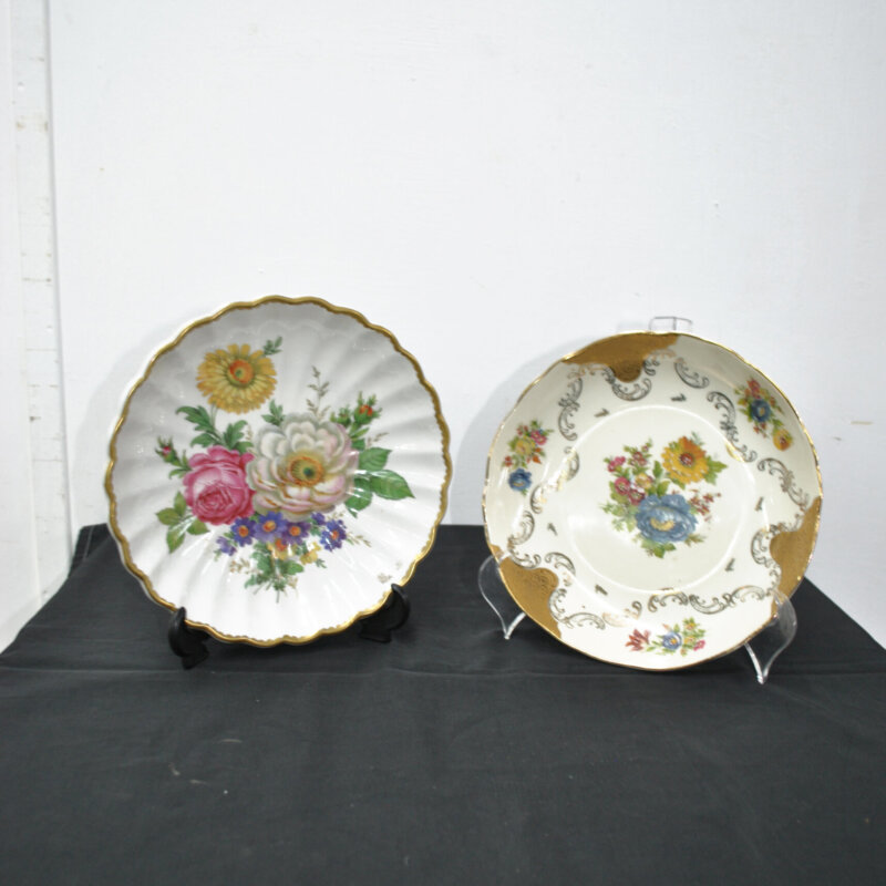 Pareja platos flores porcelana