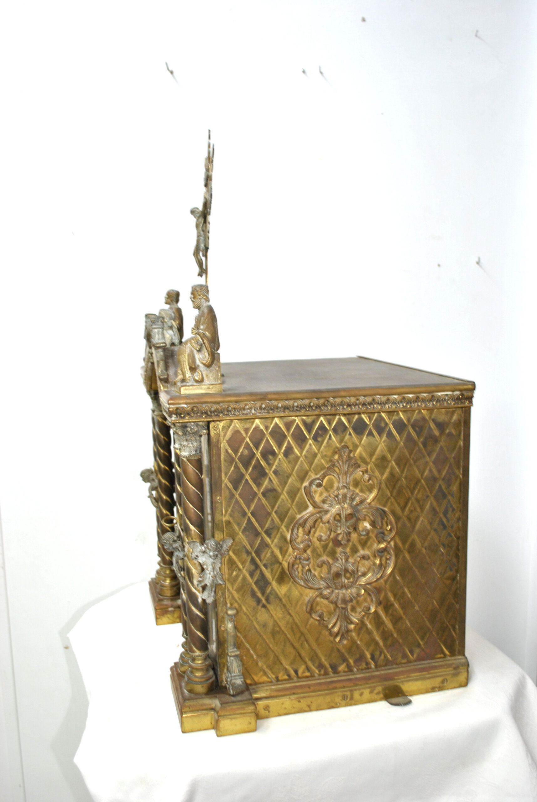 Sagrario neogótico de bronce - Imagen 12