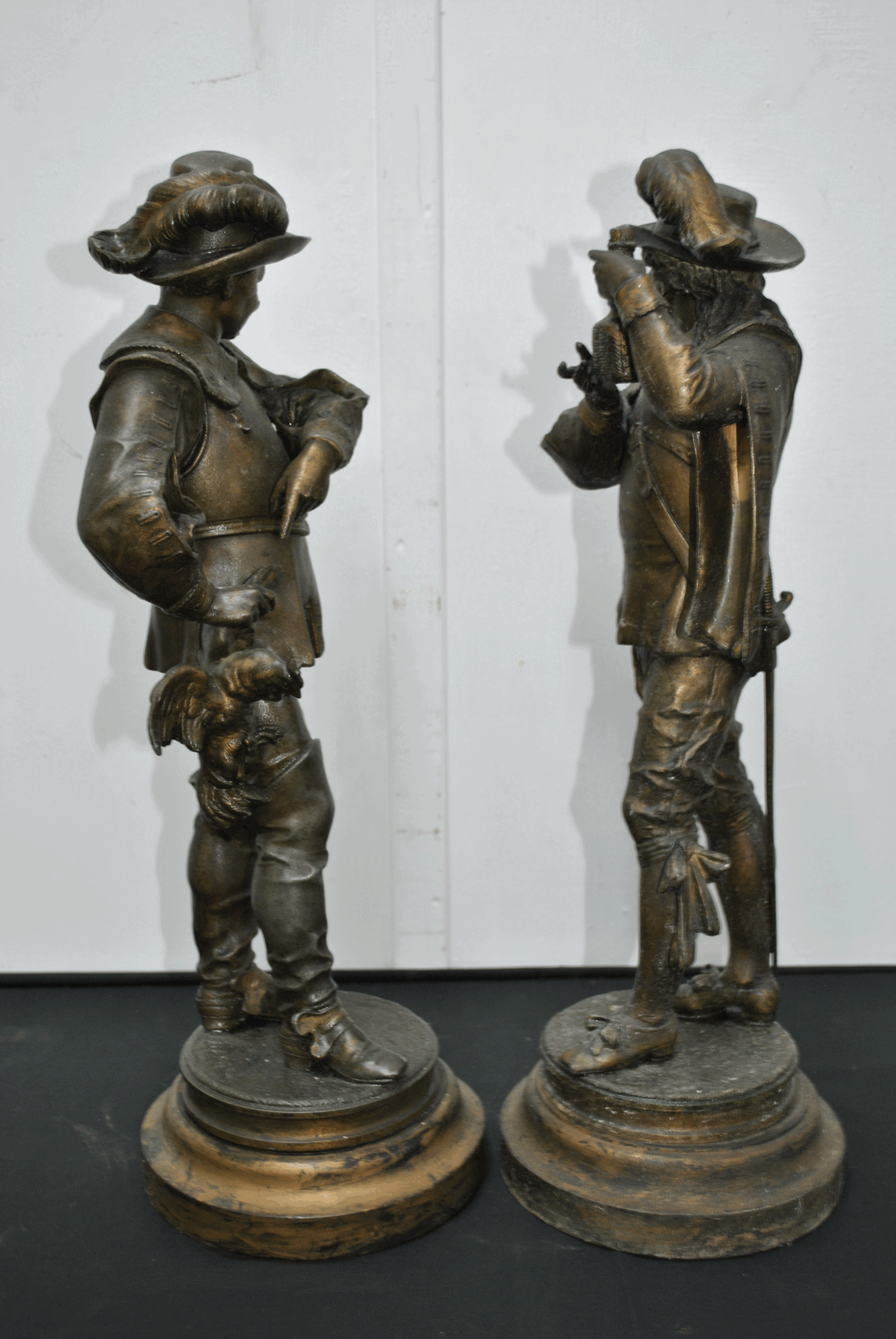 Pareja esculturas calamina - Imagen 4