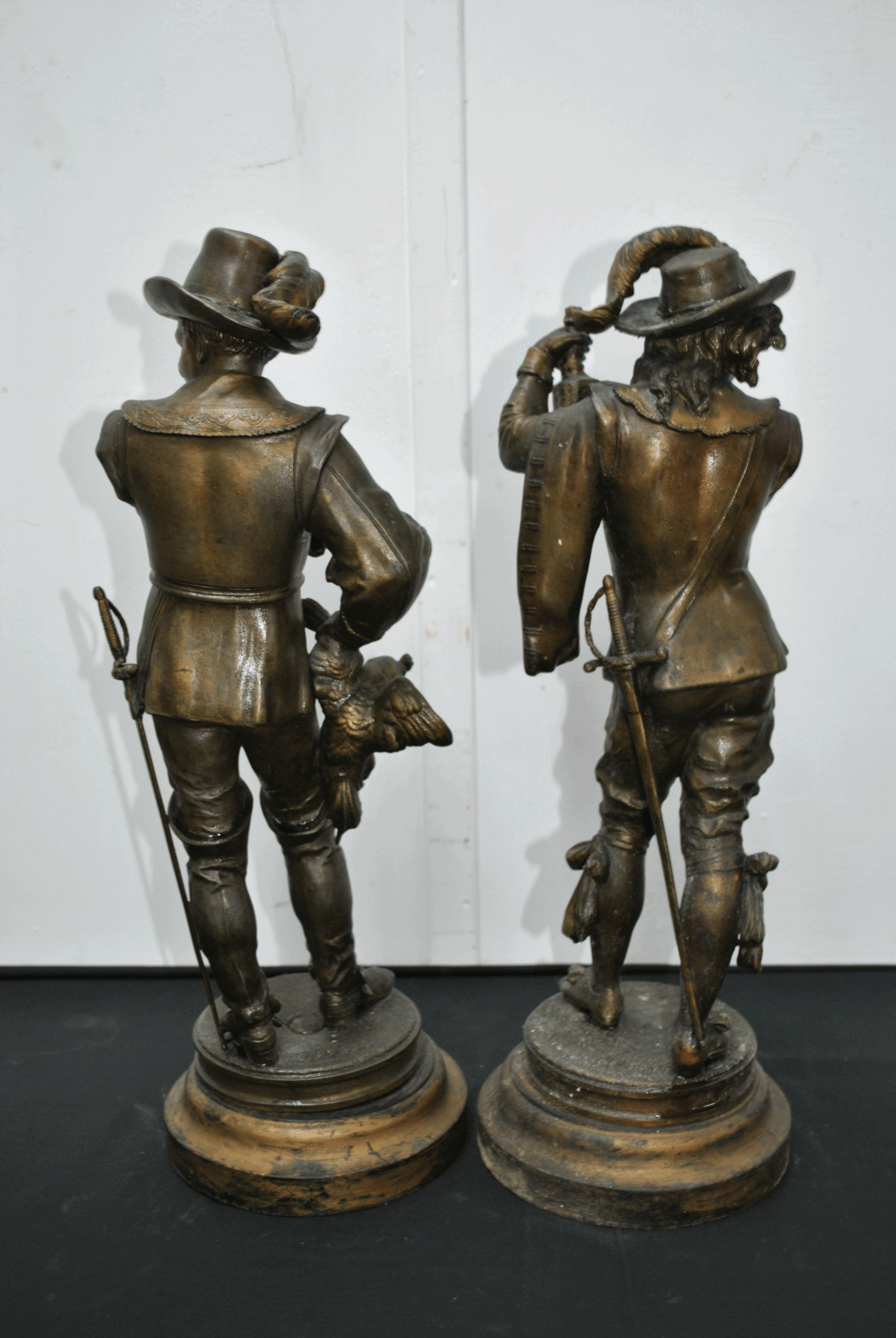 Pareja esculturas calamina - Imagen 7