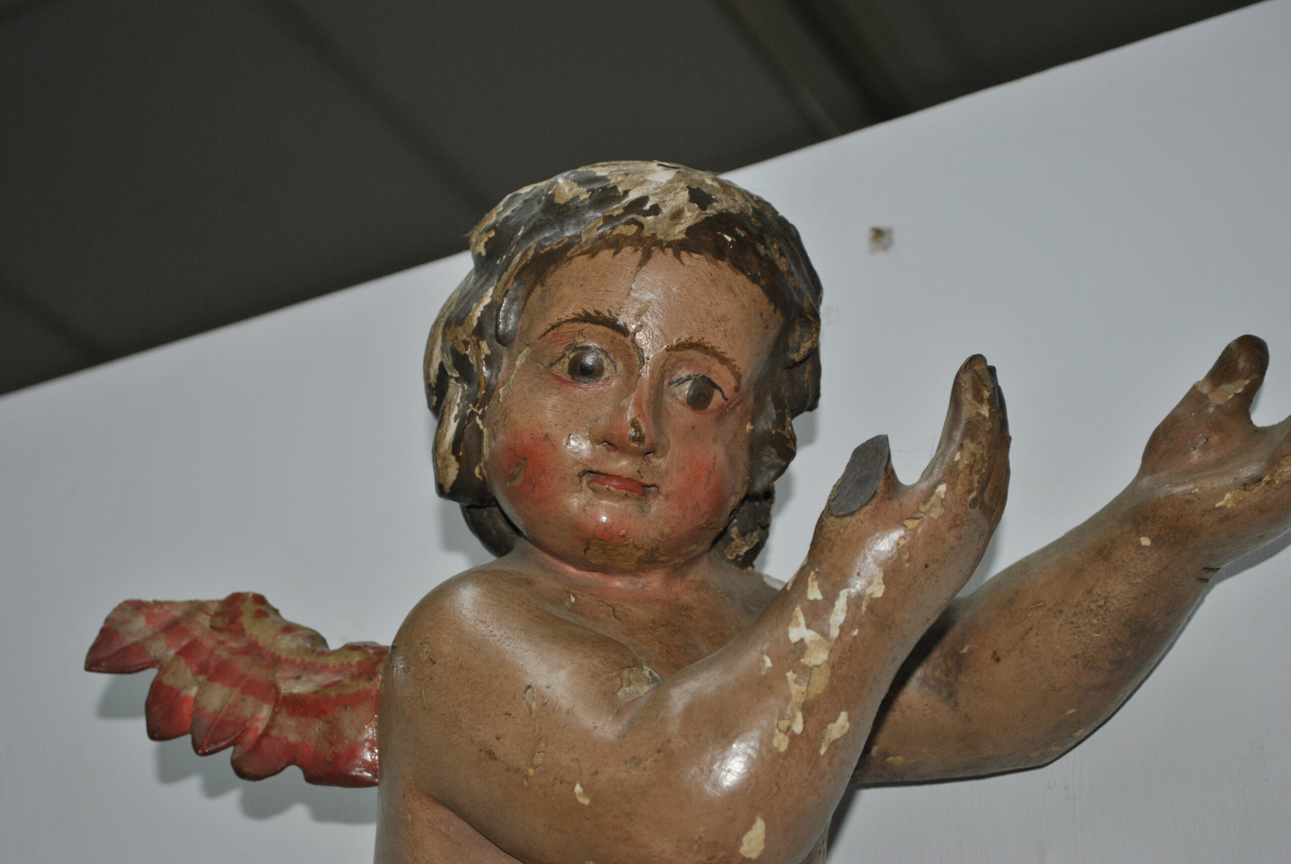 Pareja ángeles antiguos madera - Imagen 7