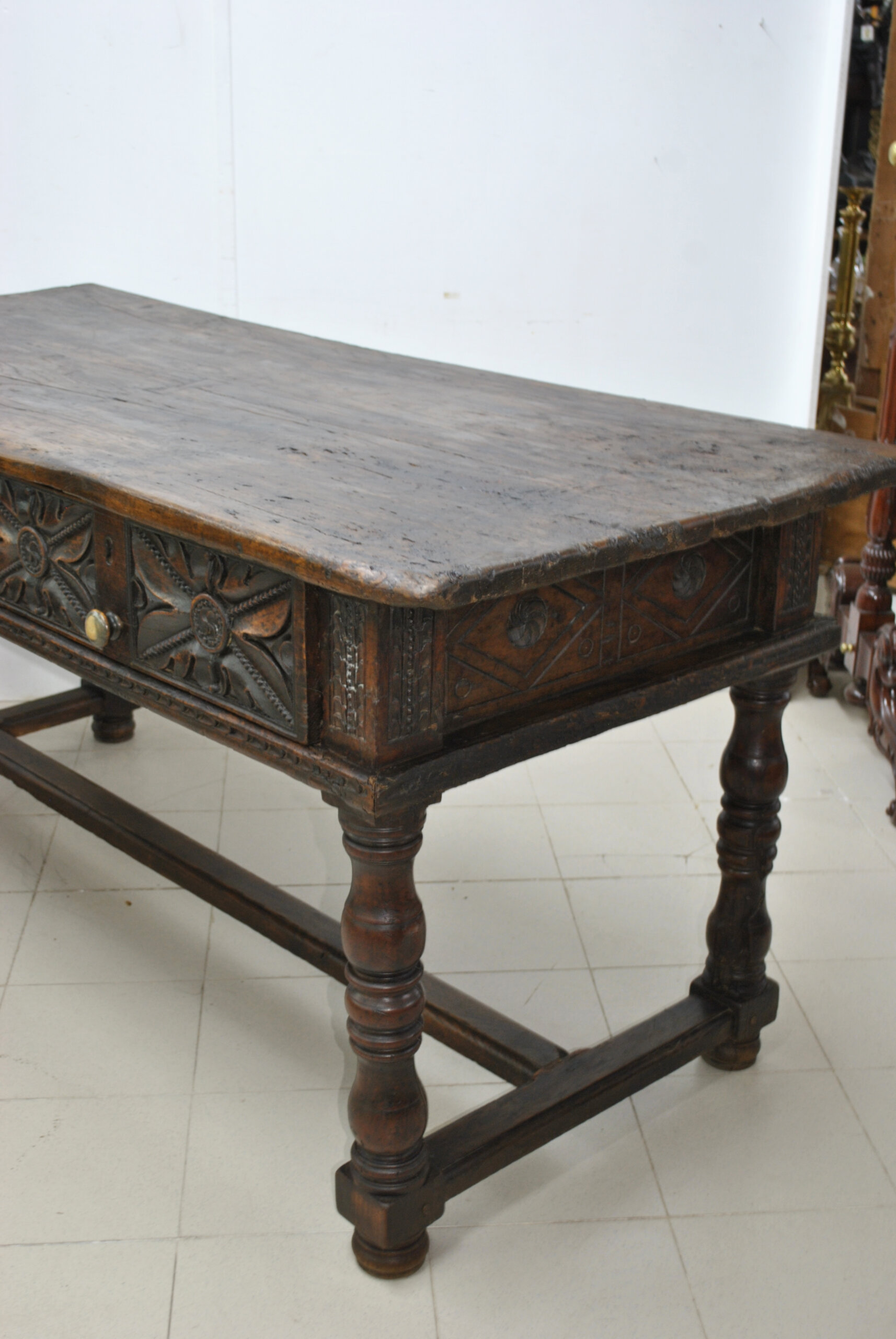 Mesa castellana nogal S.XVIII - Imagen 18
