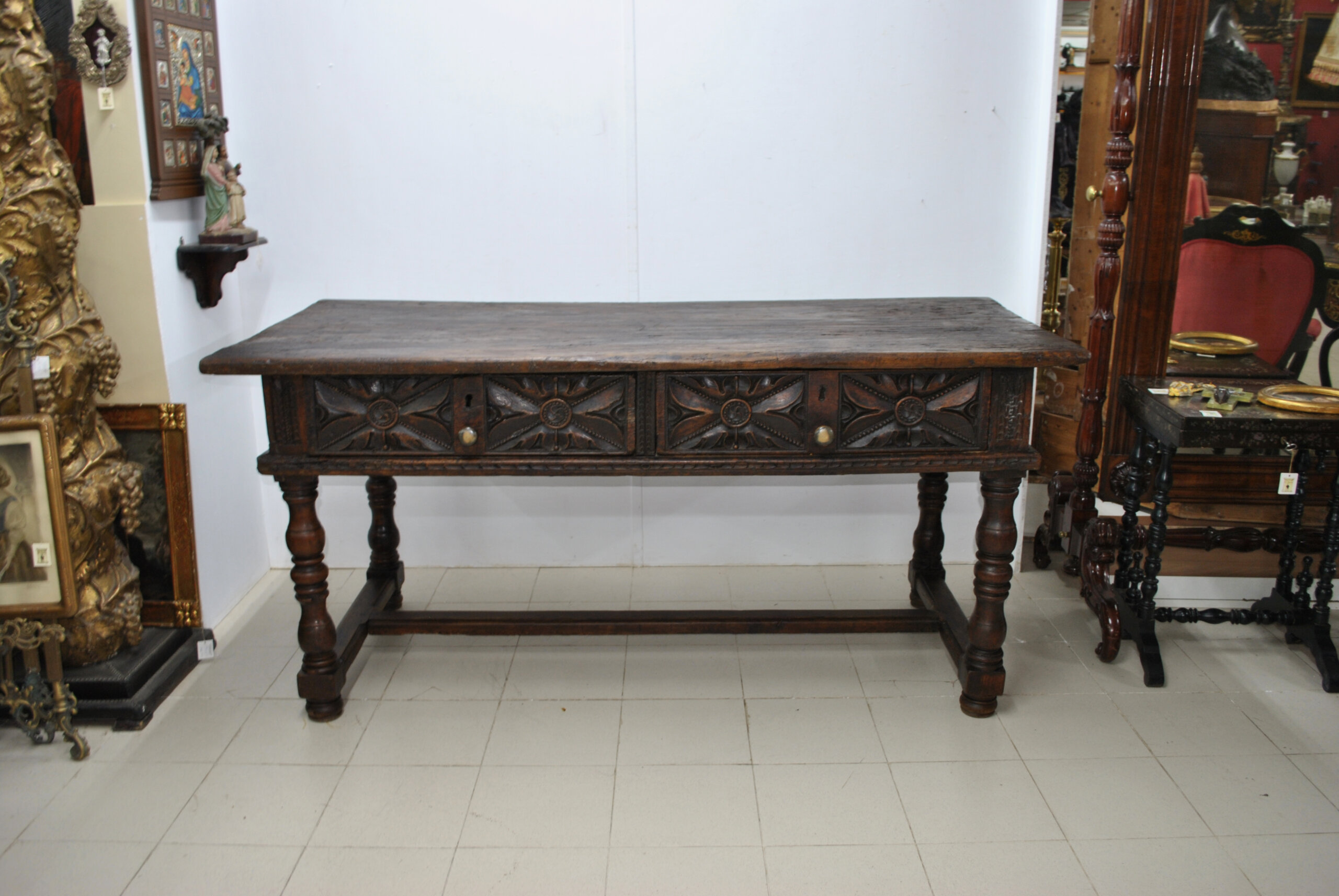 Mesa castellana nogal S.XVIII - Imagen 3