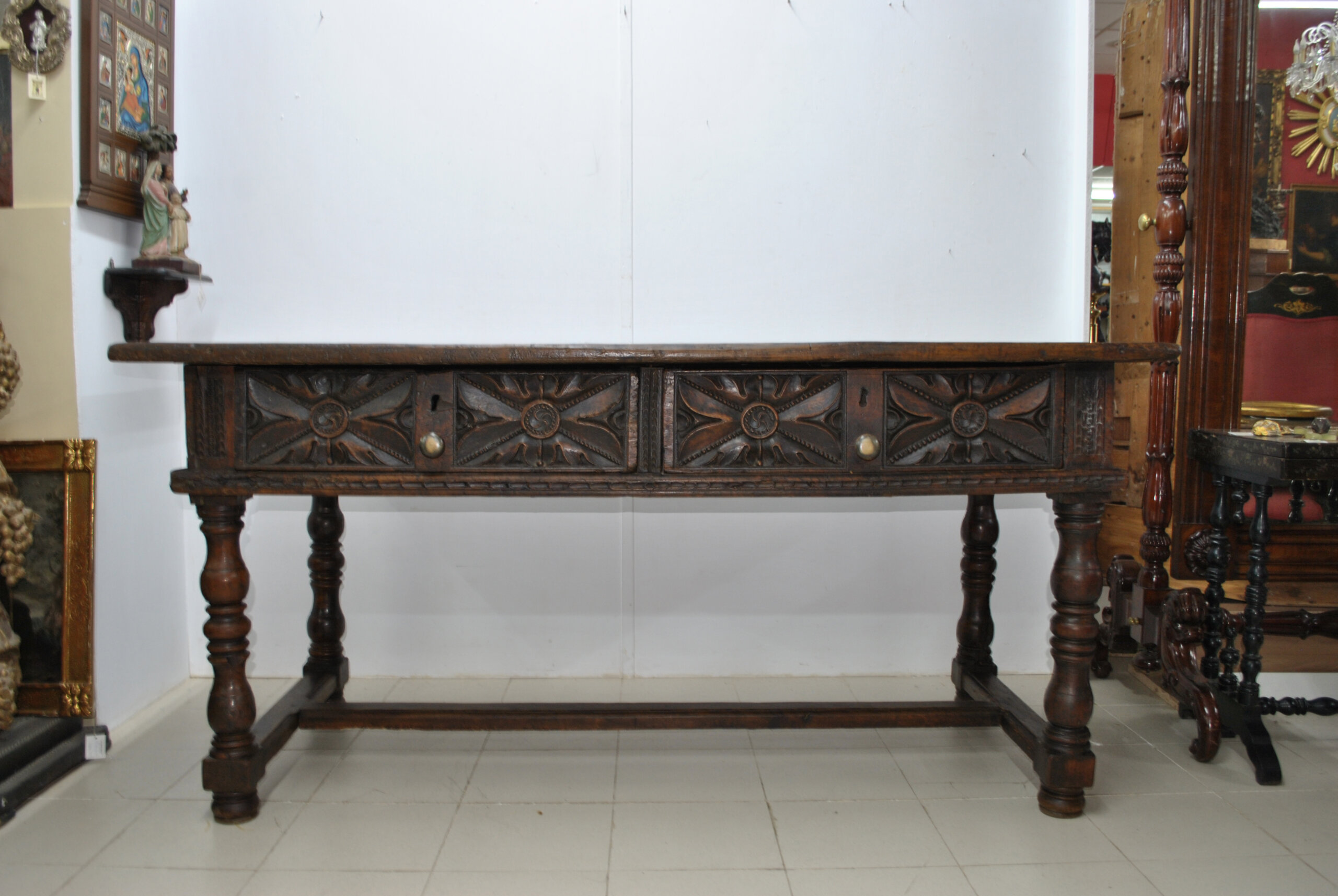 Mesa castellana nogal S.XVIII - Imagen 4