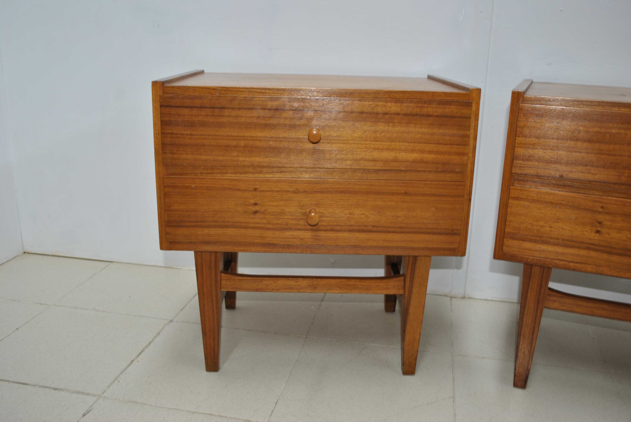 Mesitas vintage Mid Century - Imagen 3