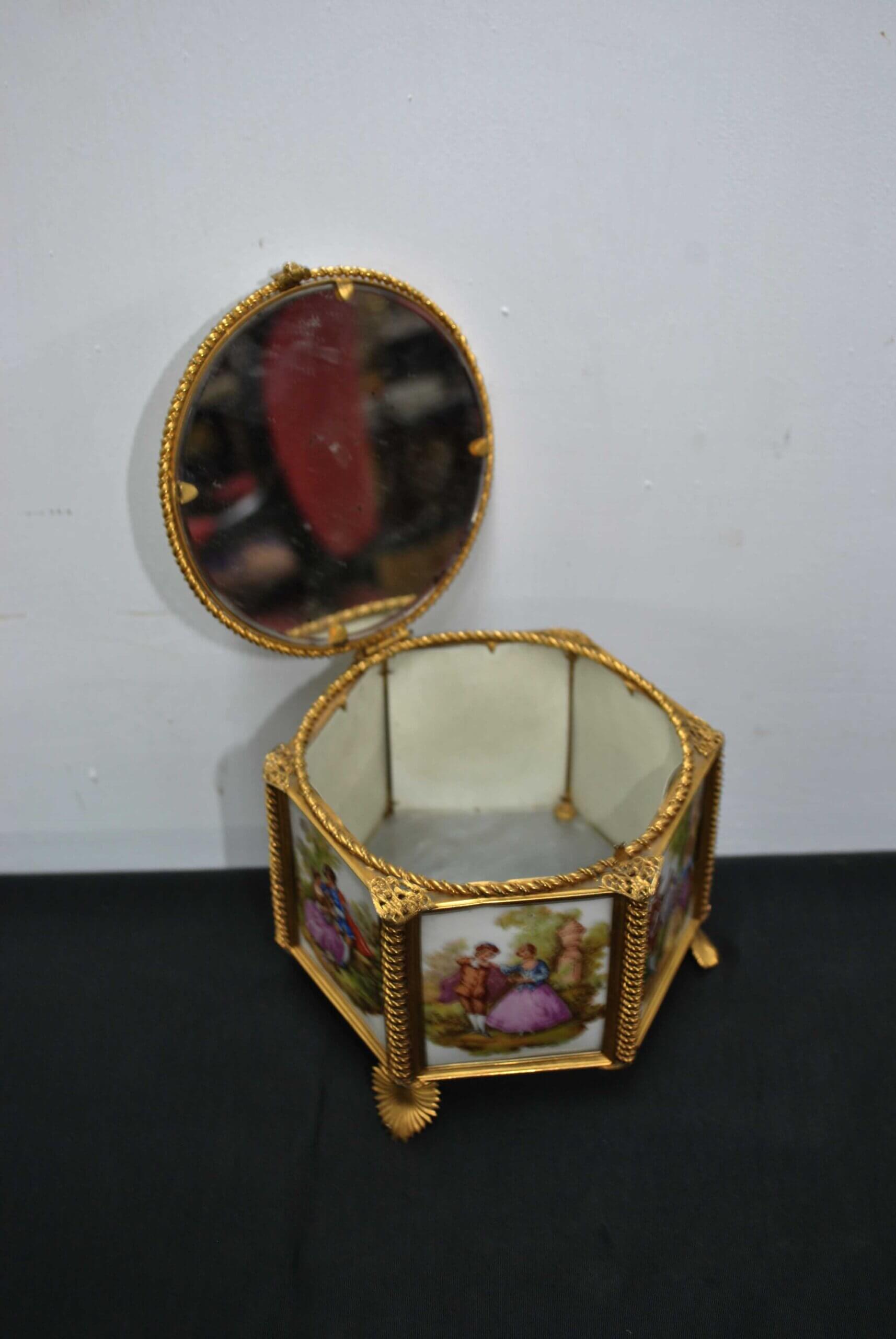 Joyero porcelana escena galante - Imagen 6