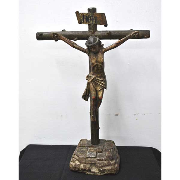 Crucifijo de madera S.XVIII