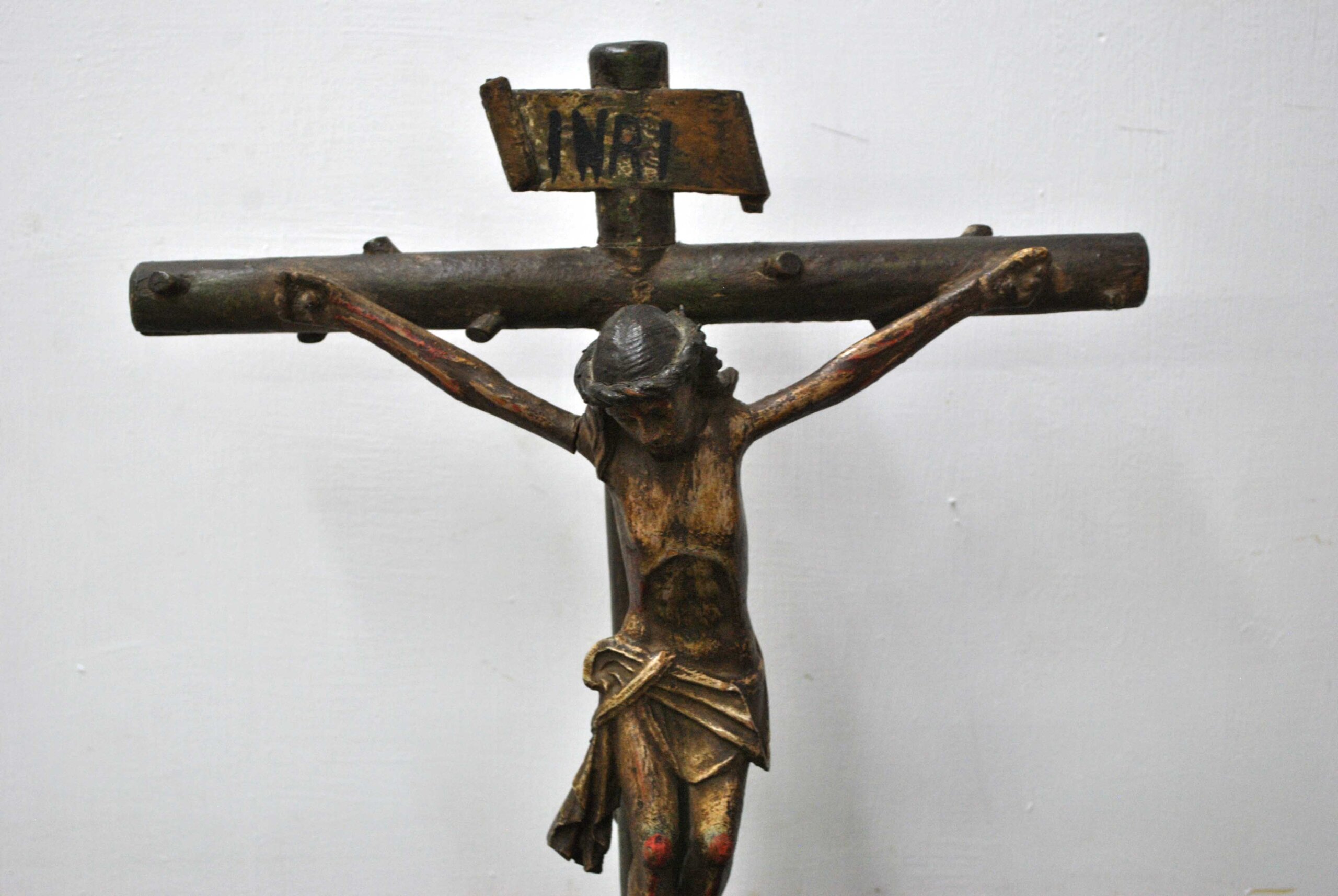 Crucifijo de madera S.XVIII - Imagen 3