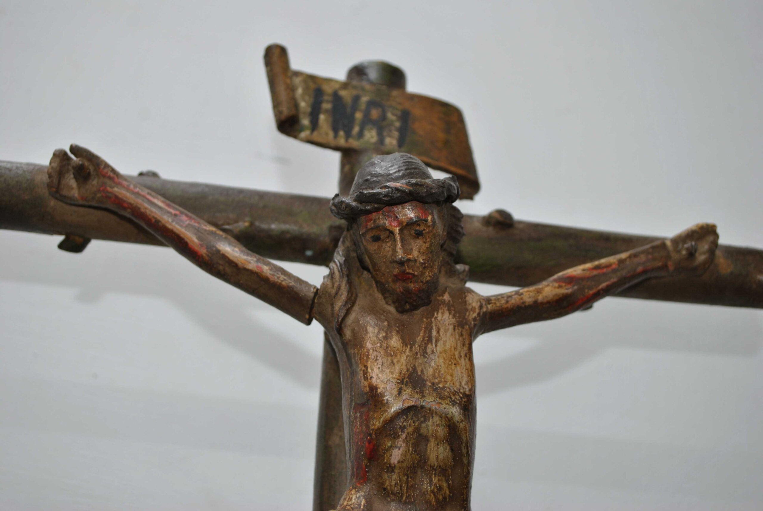 Crucifijo de madera S.XVIII - Imagen 5