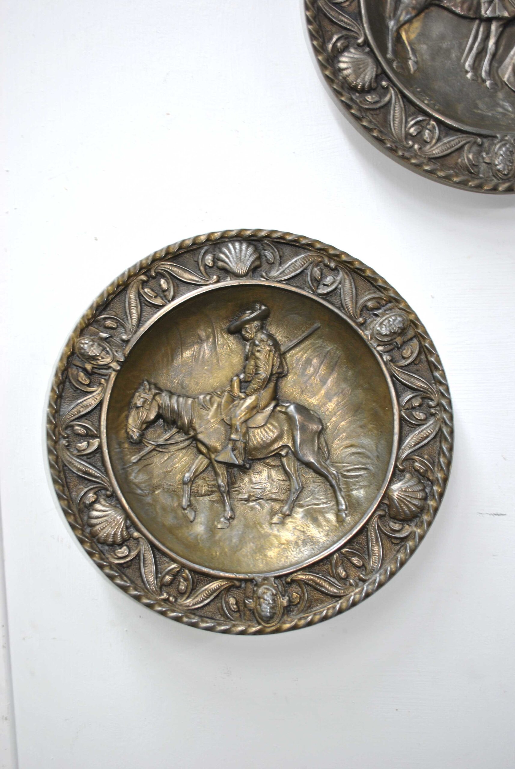 Pareja platos bronce macizo - Imagen 2